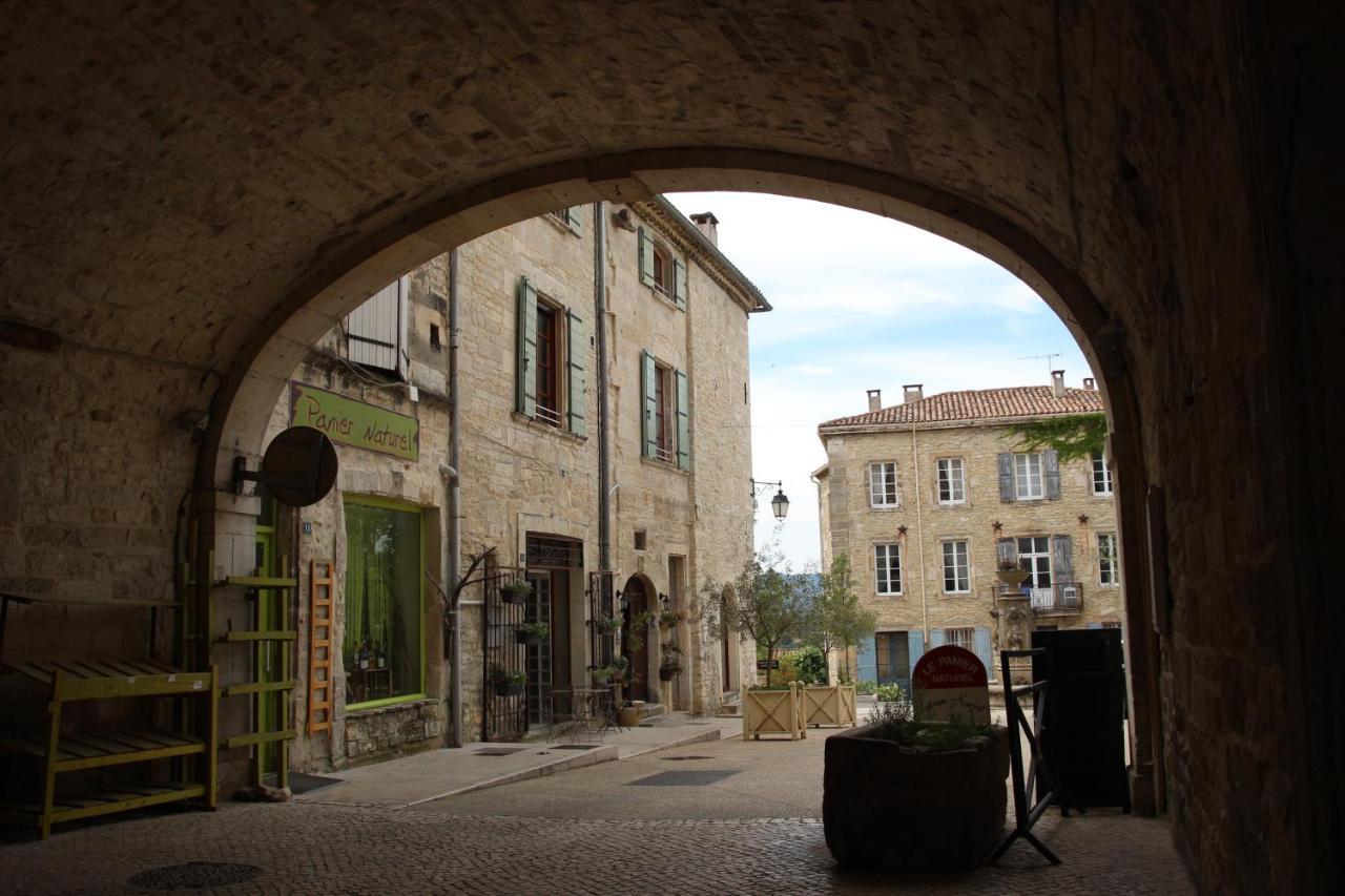 Le Mas De La Coste Saint-Sauveur-de-Cruzière Exterior foto